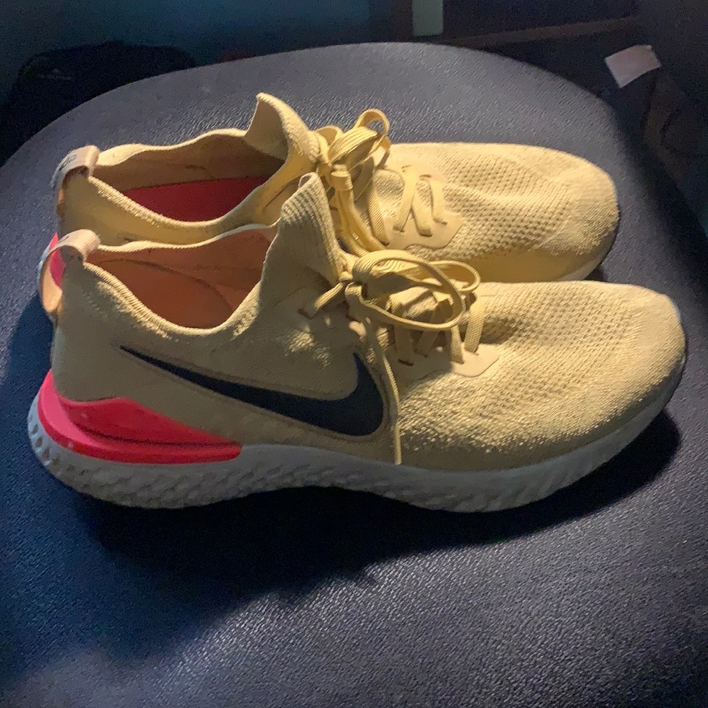 Nike Epic React Flynit 2 Size 12